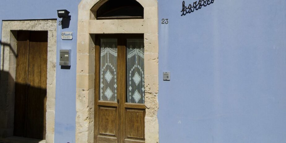 Dimora-La-Rosa-BaroccaIngresso_Dimora_la_Rosa_Barocca_-min